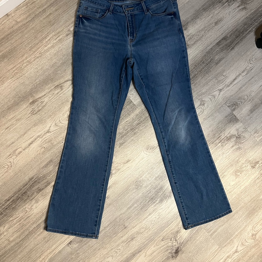 Old Navy Women's Kicker Boot Cut Mid Rise Jeans in Blue